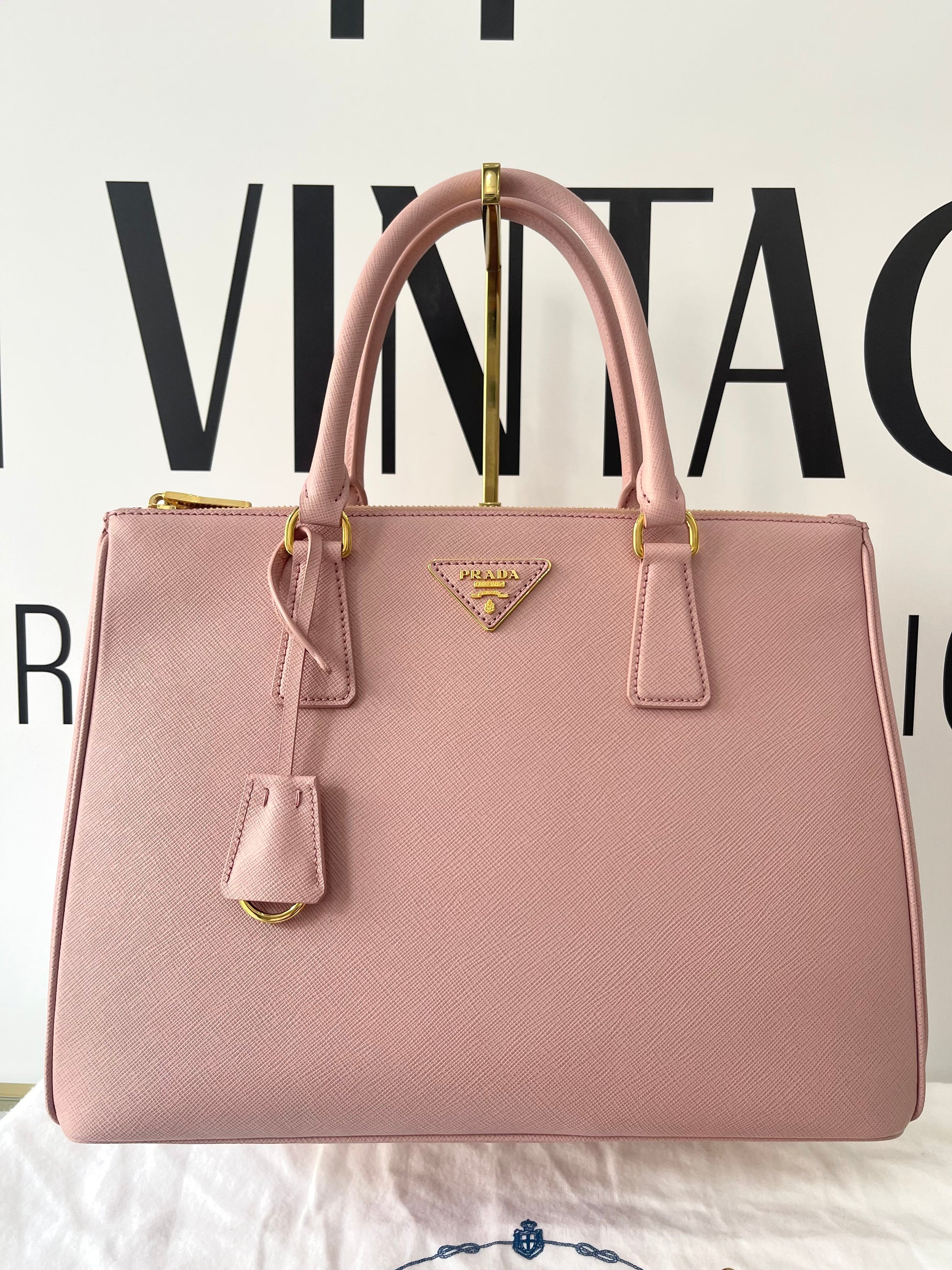 Borsa Galleria Large in Saffiano Prada