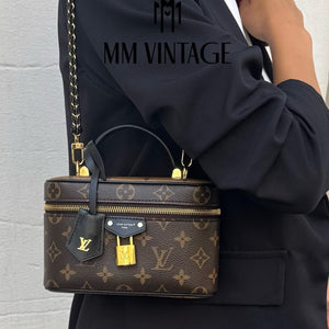 Pochette Vanity Monogram Louis Vuitton