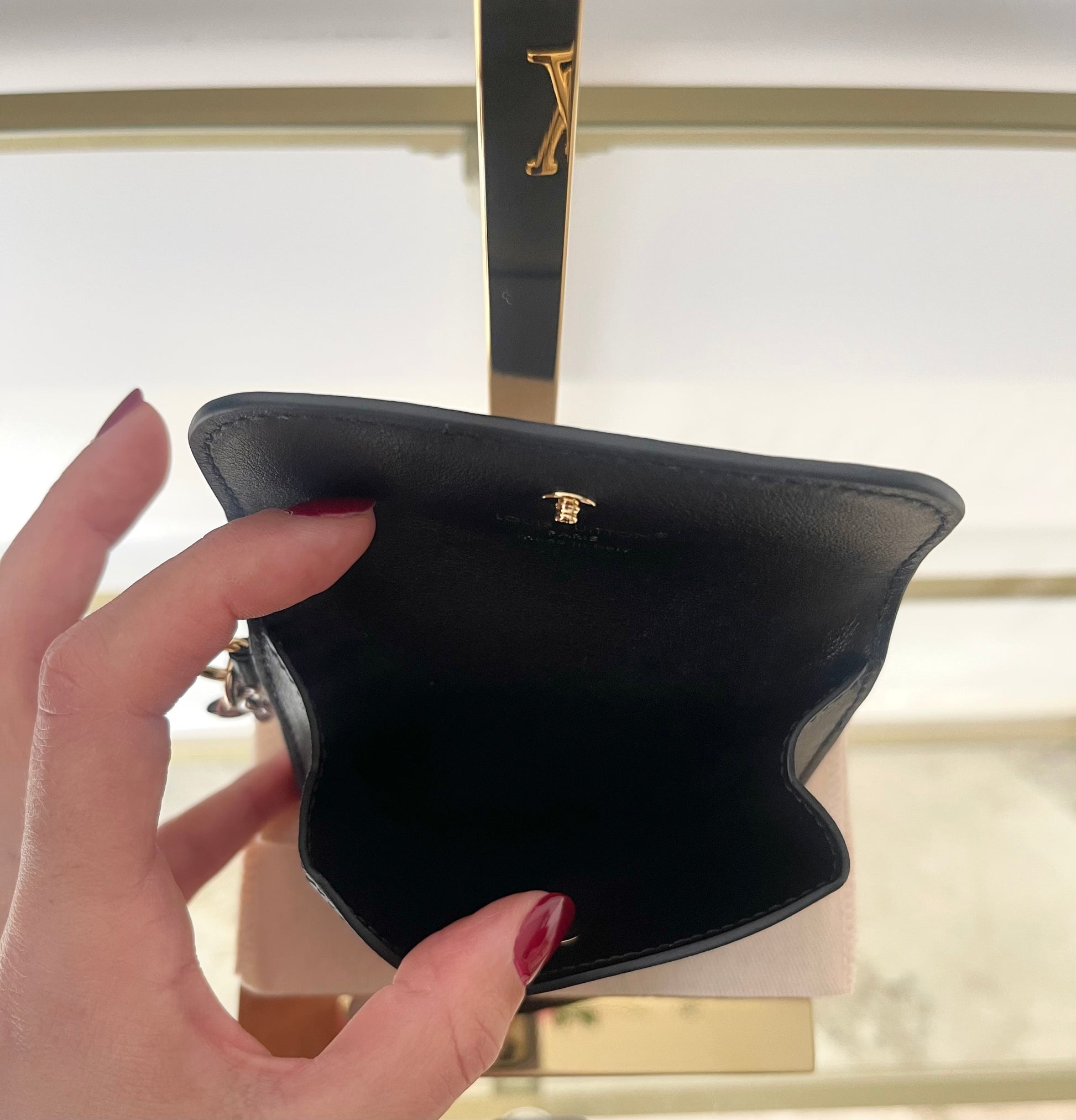 Portacarte di credito Tiny Recto Verso LV Bloom Louis Vuitton