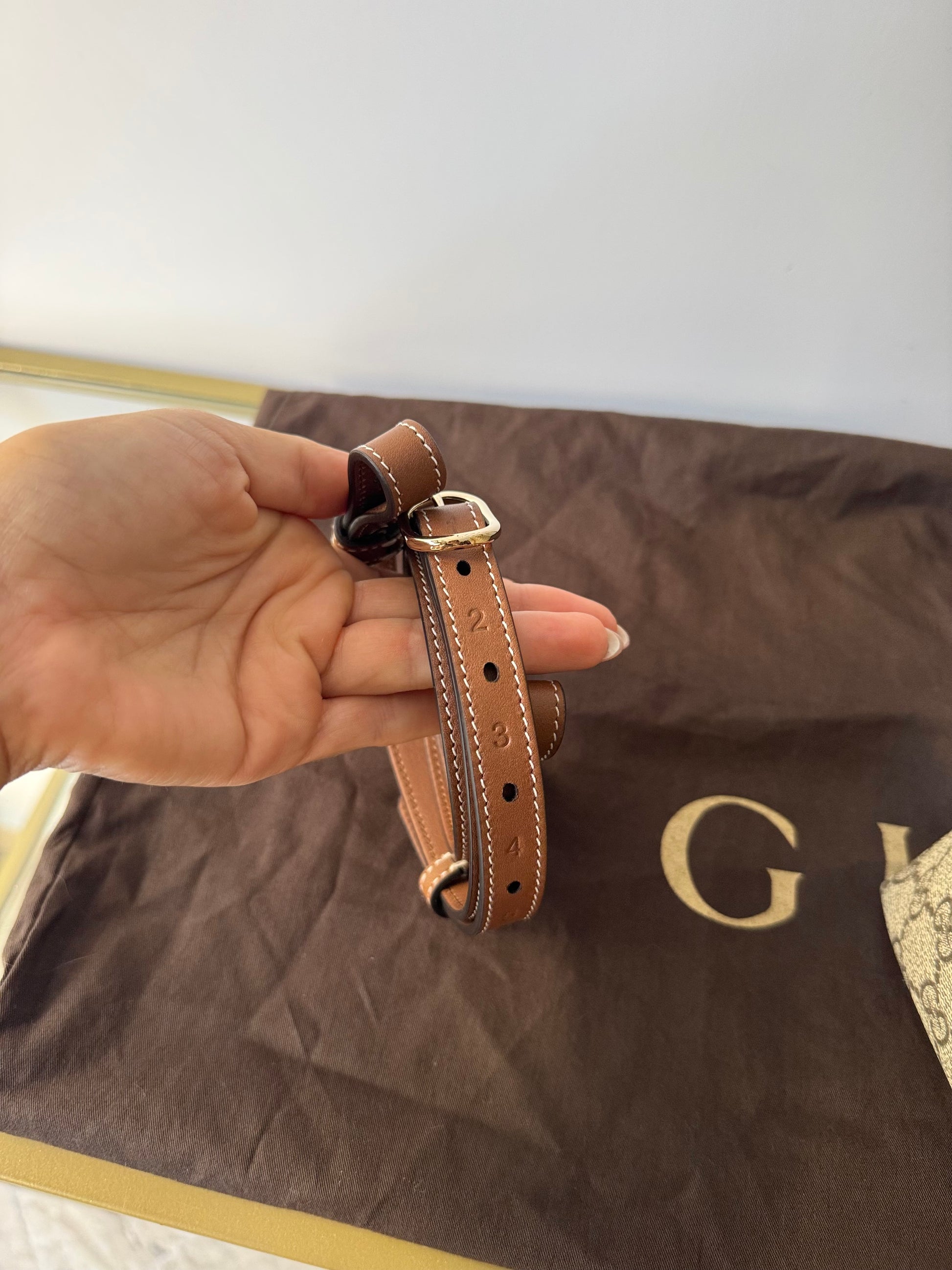 Borsa a Secchiello GG Emblem Gucci