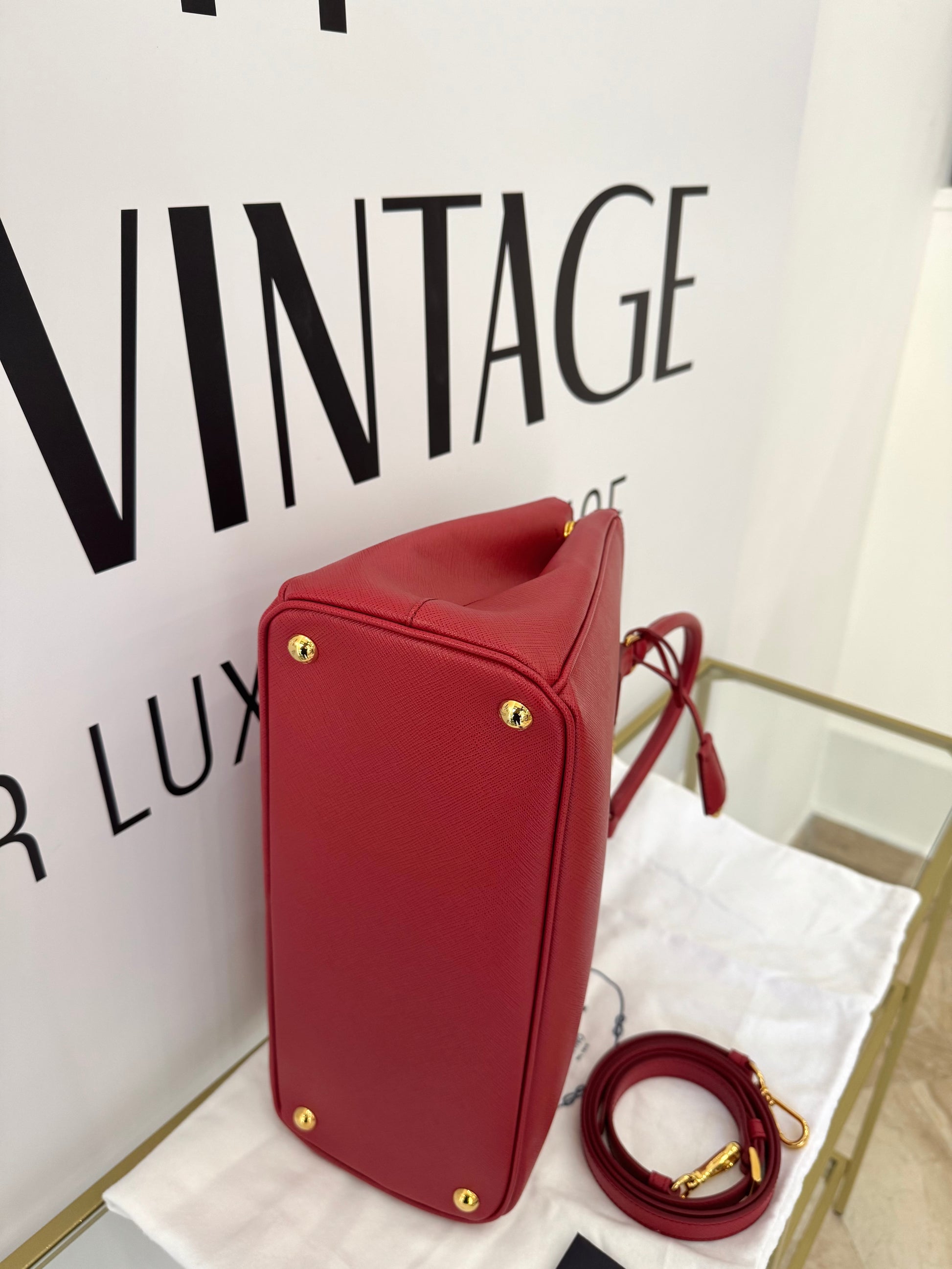 Borsa Galleria Large in Saffiano Prada