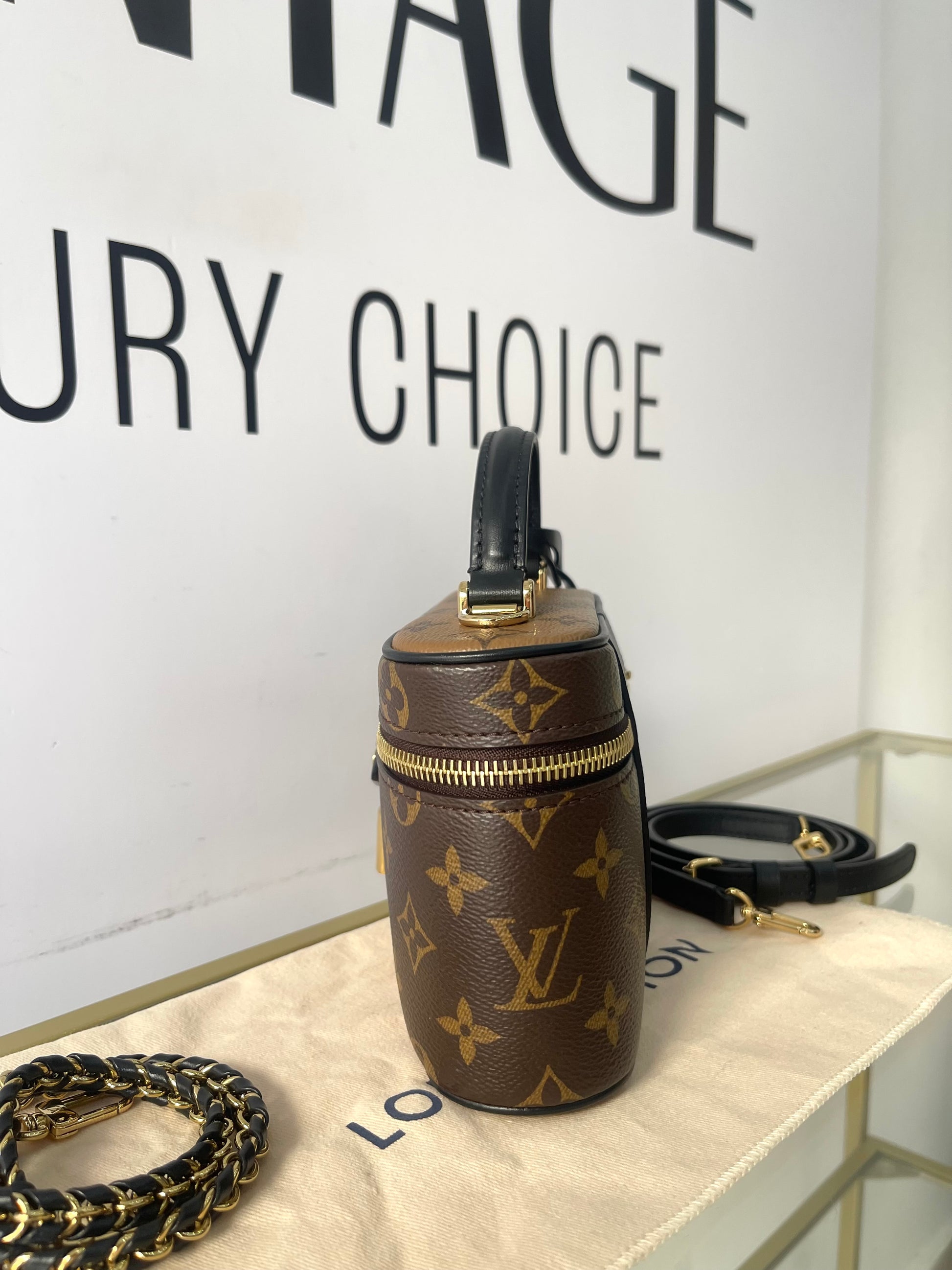 Pochette Vanity Monogram Louis Vuitton