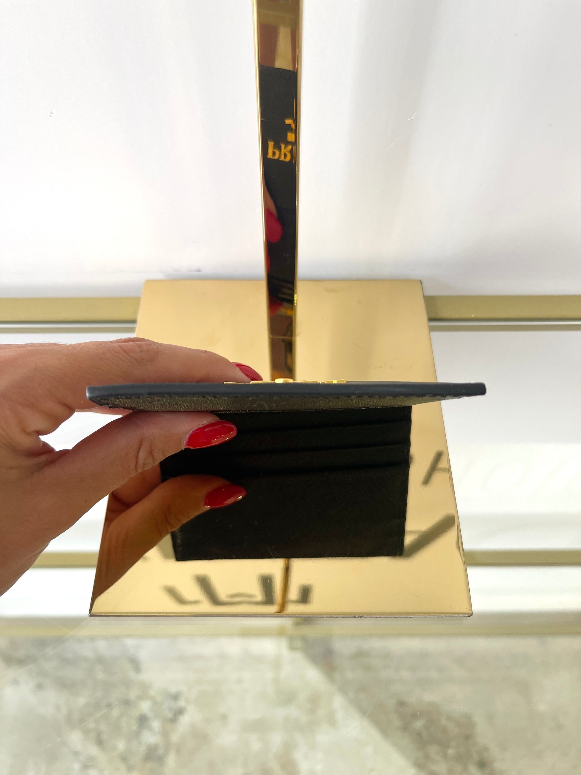 Portacarte in Saffiano nero Prada