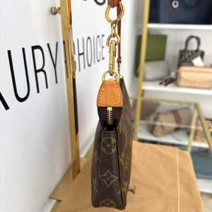 Pochette Accessoires Monogram Louis Vuitton