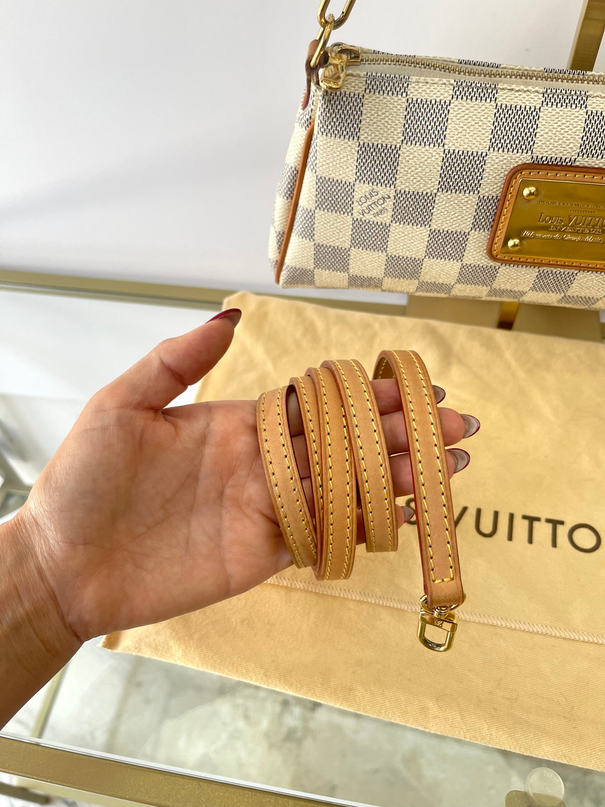 Pochette Eva Damier Azur Louis Vuitton