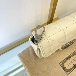 Borsa Mini Marmont GG bianca Gucci
