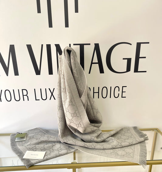 Sciarpa GG Jacquard grigio chiaro Gucci
