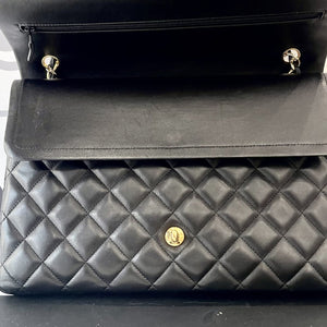 Borsa Timeless Maxi Double Flap hw oro Chanel