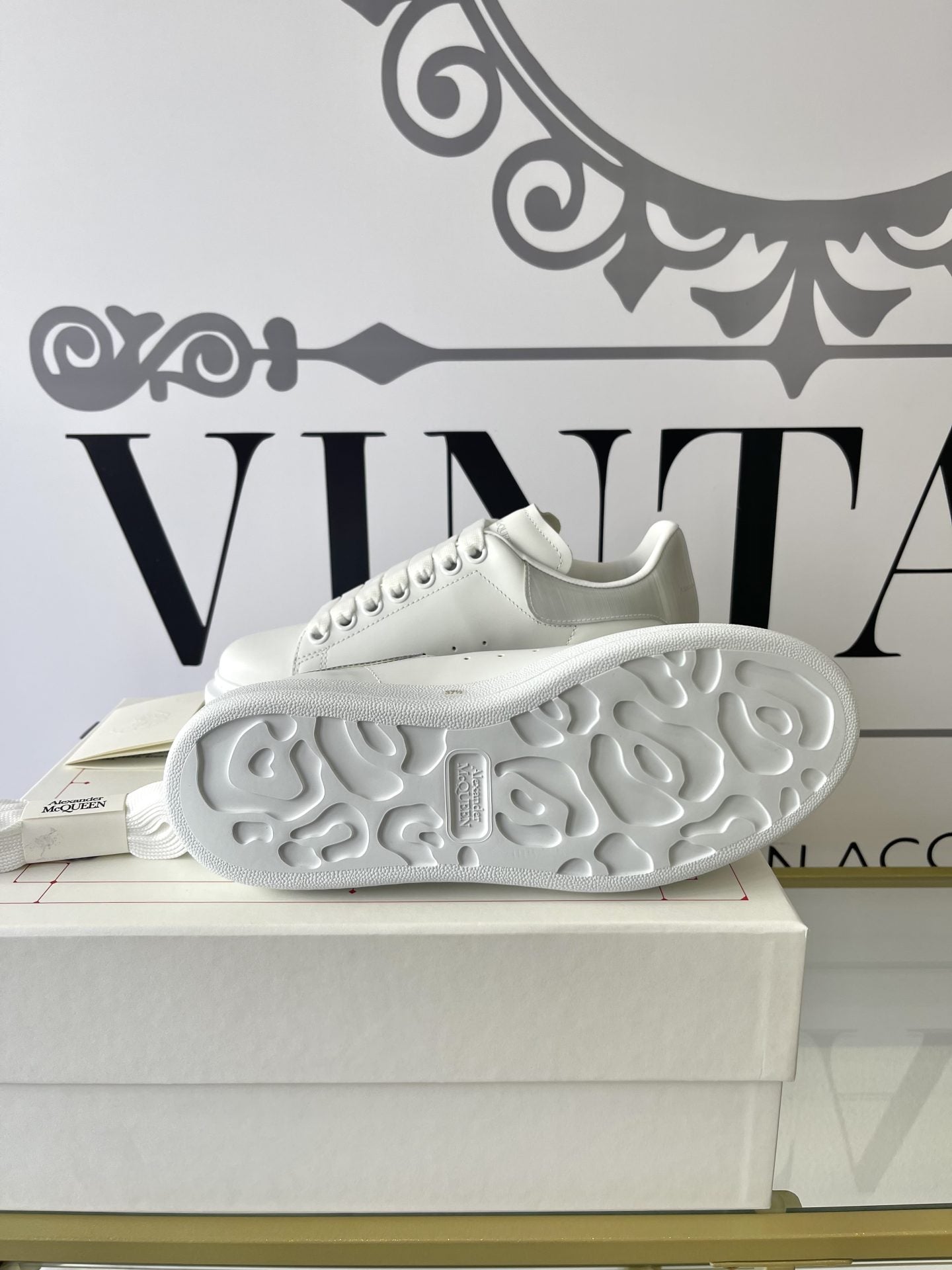 Sneaker Alexander McQueen white/silver