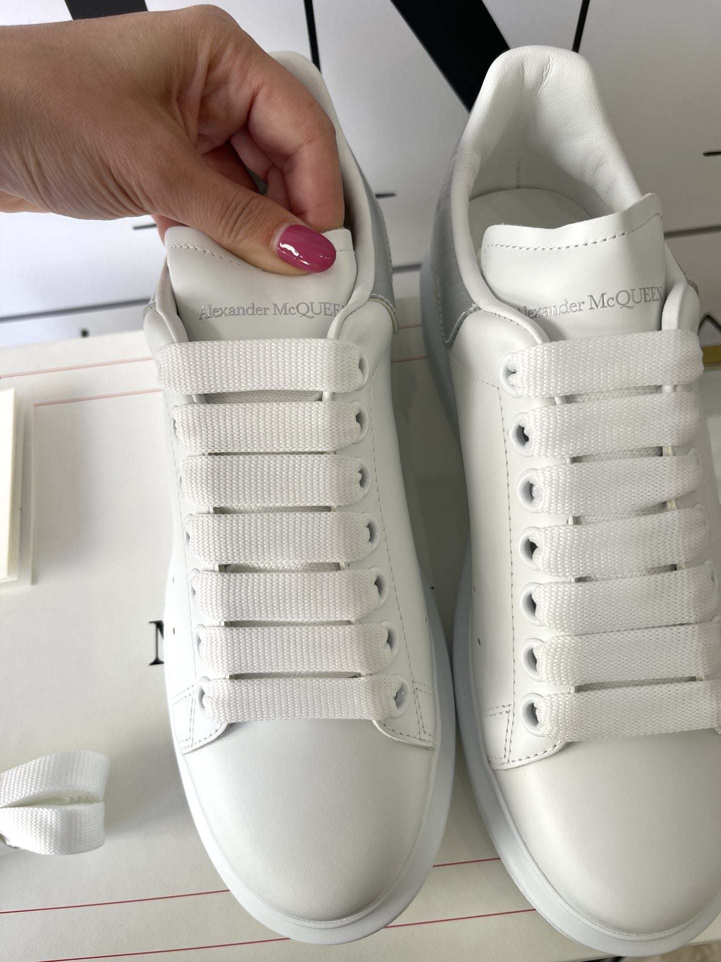 Sneaker Alexander McQueen white/silver