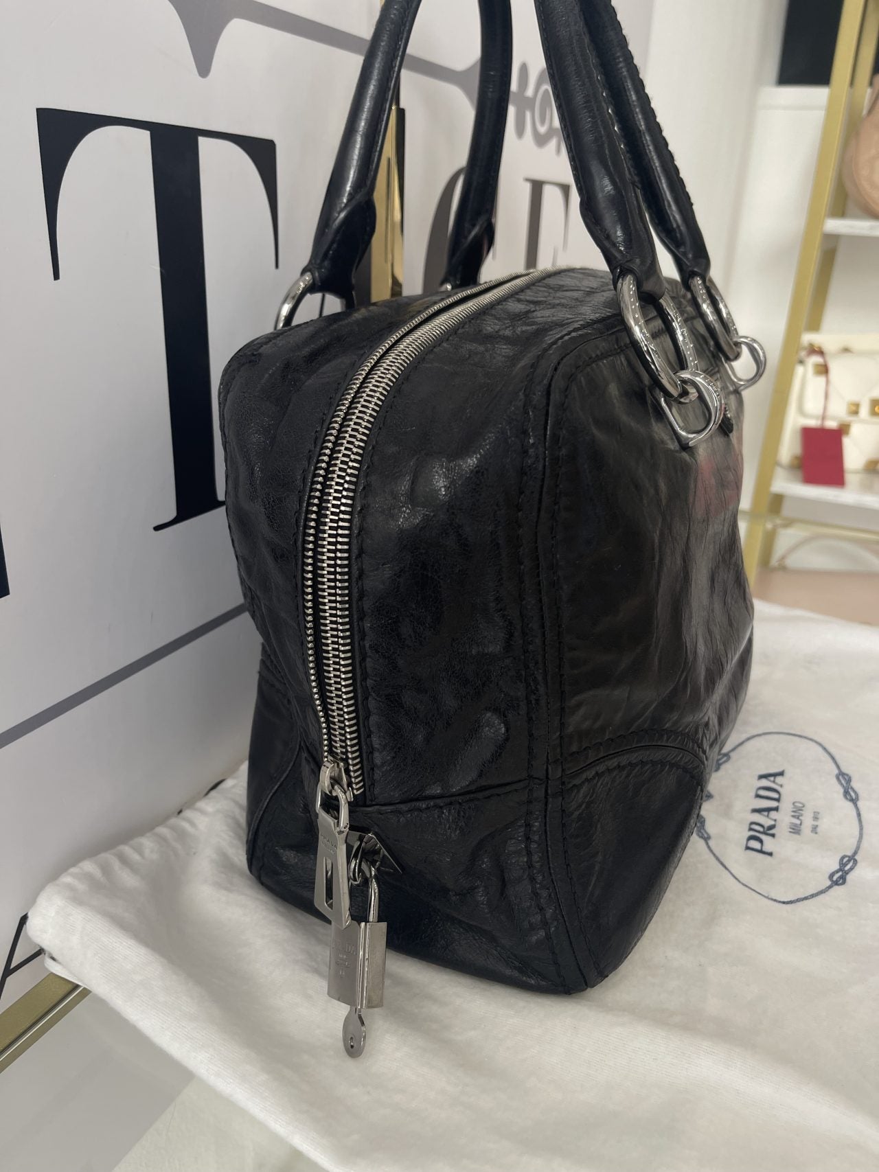 Borsa nera con logo Prada