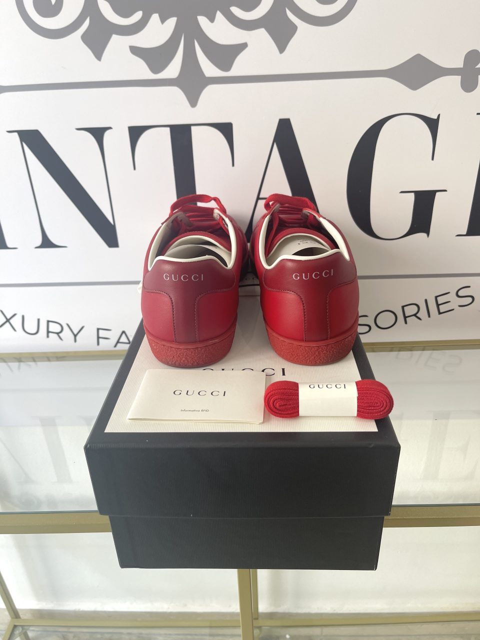 Sneaker Ace con incrocio GG rosso Gucci