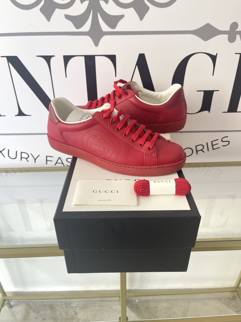 Sneaker Ace con incrocio GG rosso Gucci