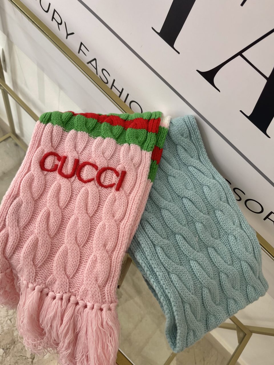 Sciarpa Gucci x Adidas in lana