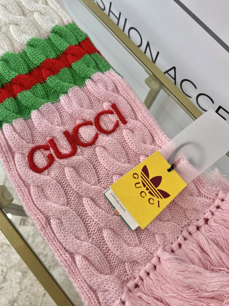 Sciarpa Gucci x Adidas in lana