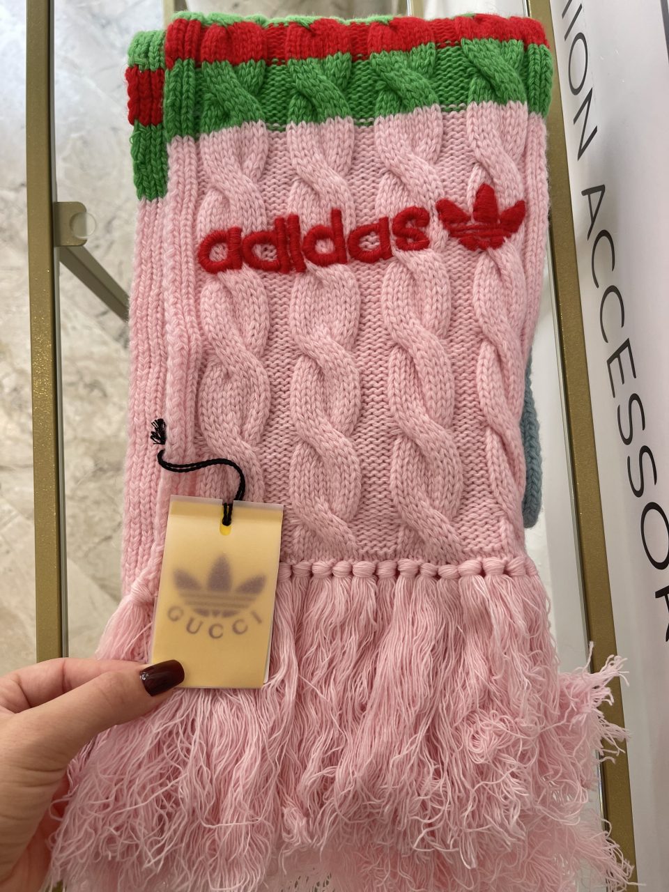 Sciarpa Gucci x Adidas in lana