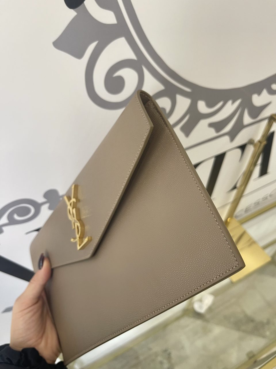 Pochette Uptown taupe YSL