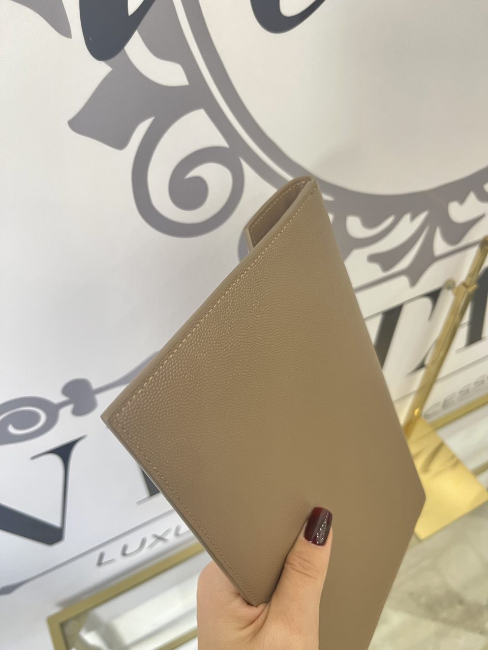 Pochette Uptown taupe YSL