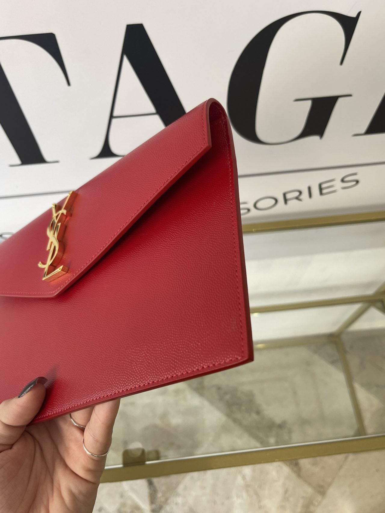 Pochette Uptown rouge YSL