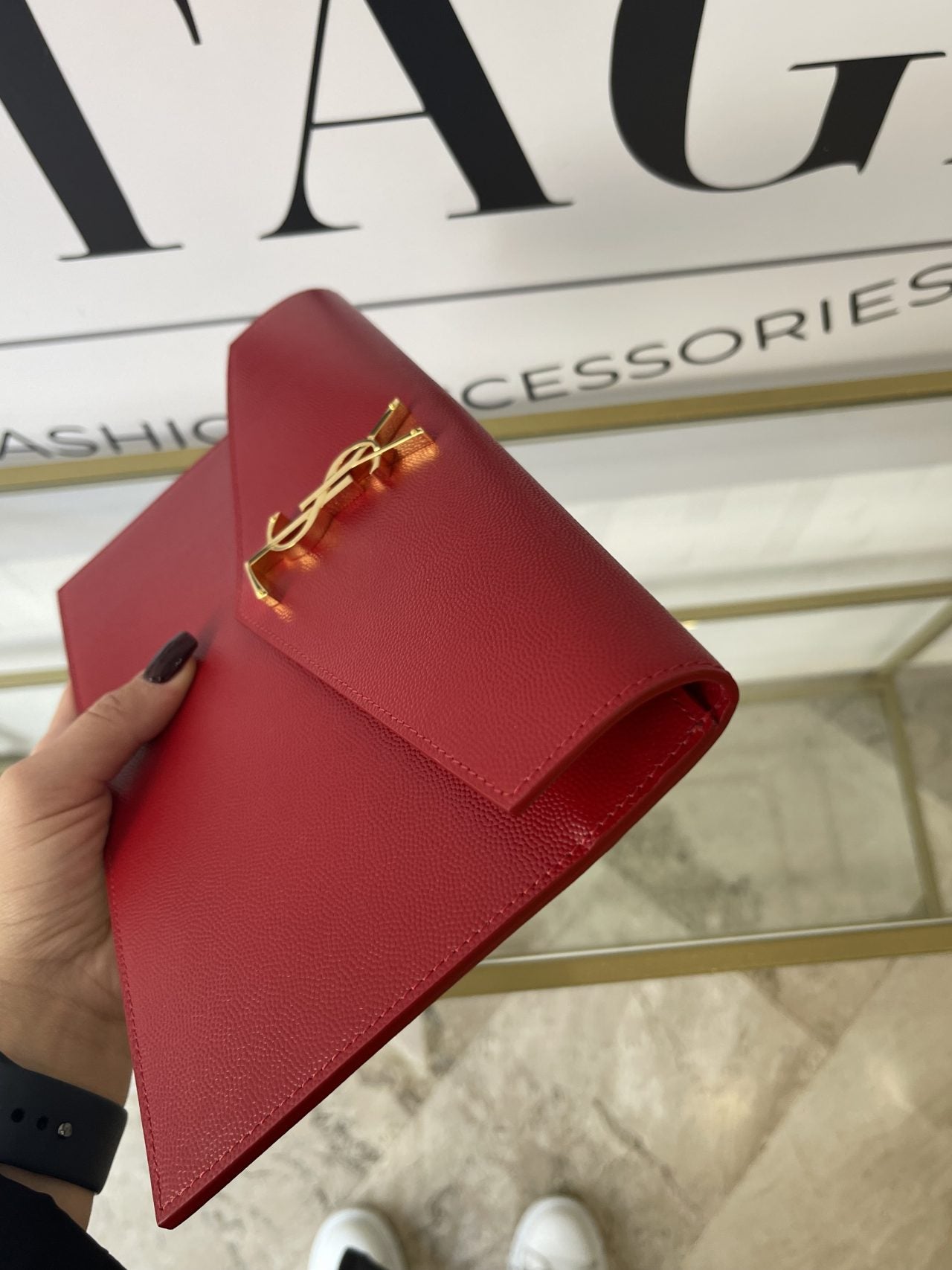 Pochette Uptown rouge YSL