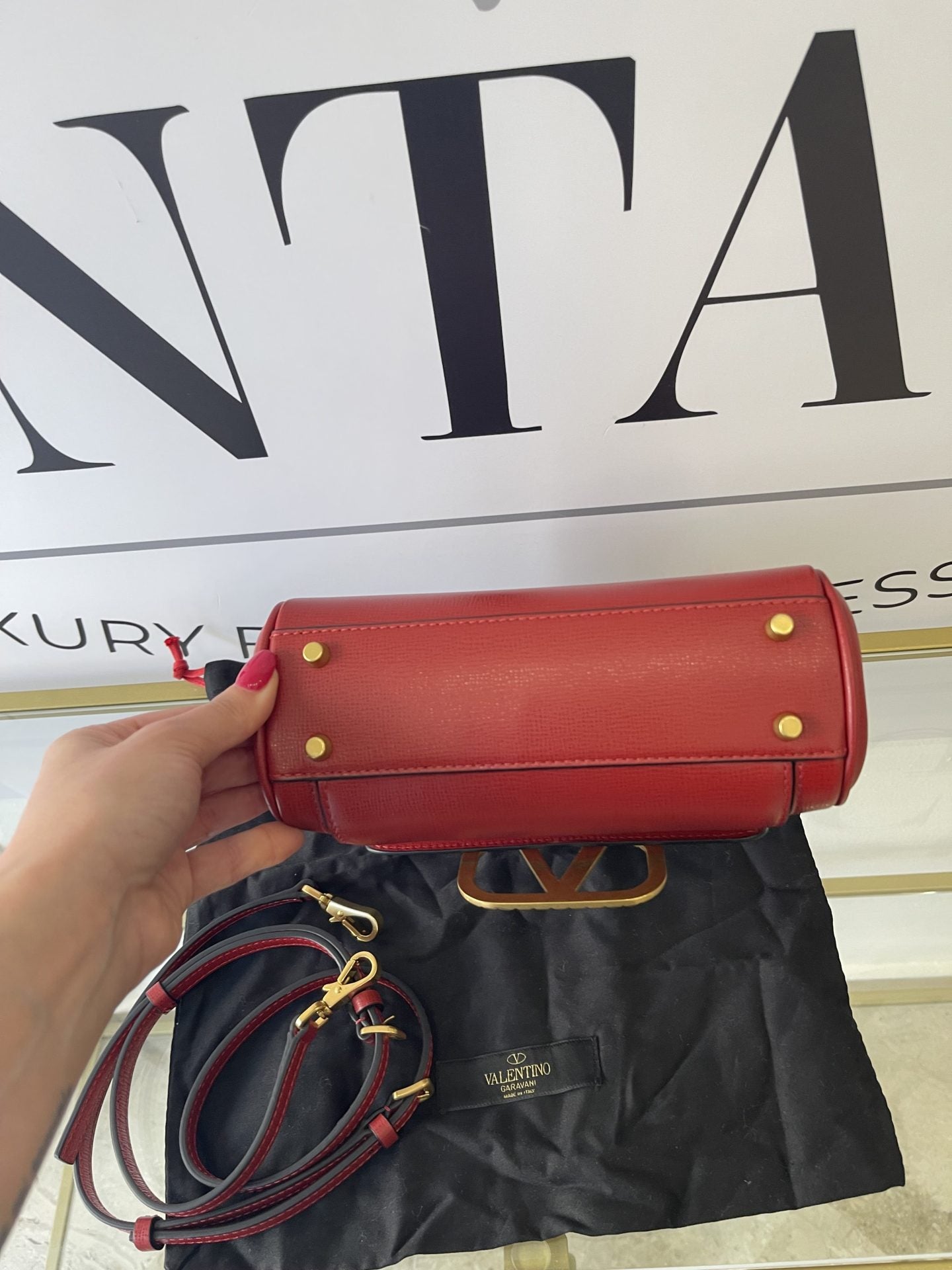 Borsa Rockstud Alcove Valentino Garavani in pelle granata