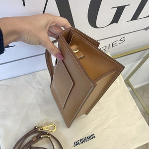 Jacquemus Le grand Bambino light brown