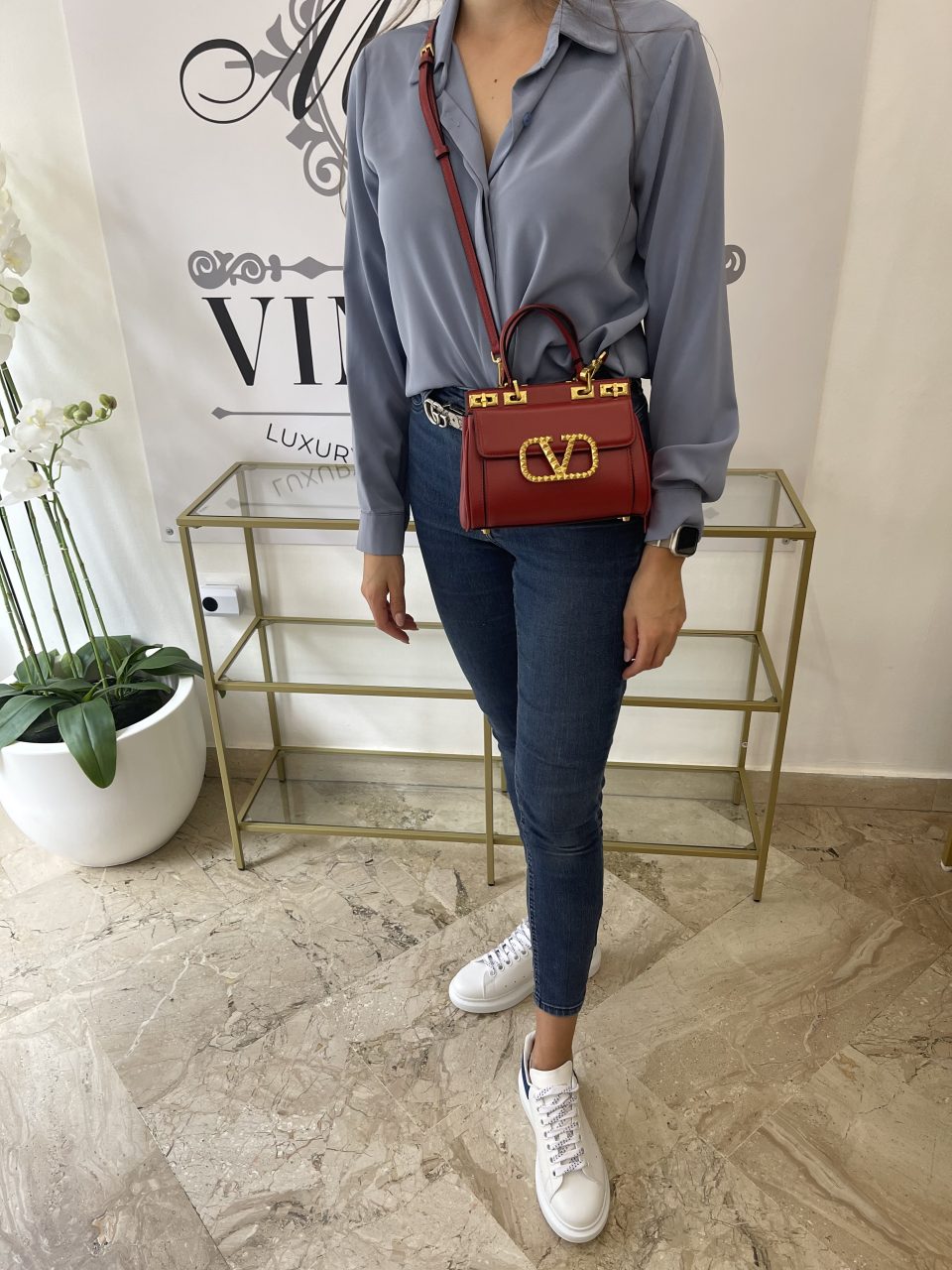 Borsa Rockstud Alcove Valentino Garavani in pelle granata